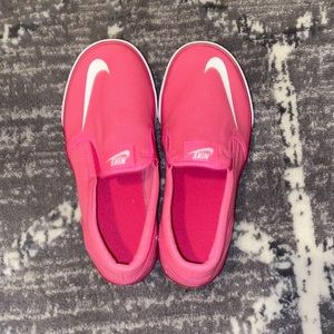 Girls Nike shoes